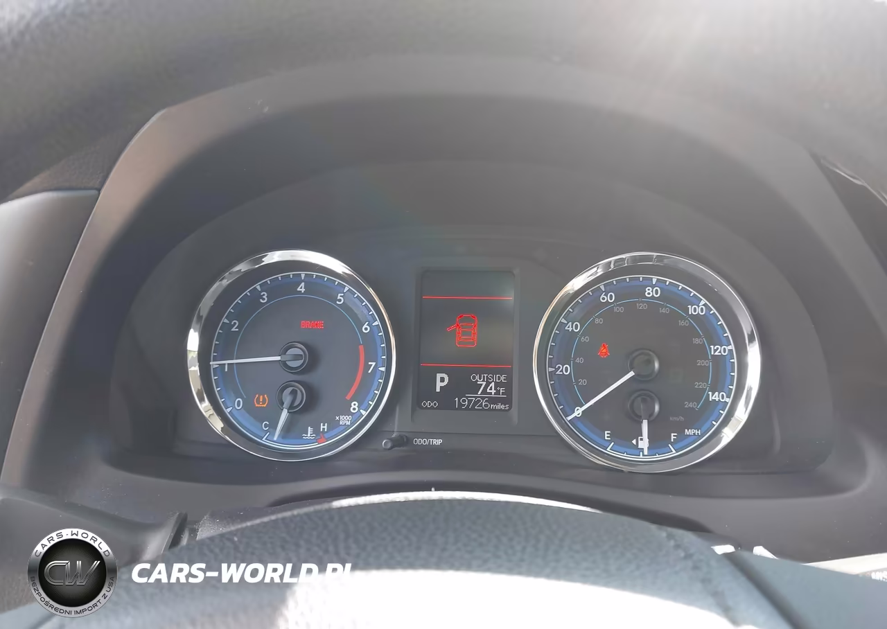2018 Toyota Corolla Le VIN:5YFBURHE8JP738377 - 7