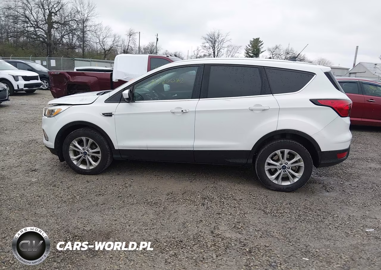 2019 Ford Escape Se VIN:1FMCU0GD3KUC35686 - 14