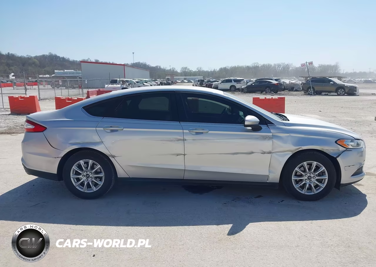 2016 Ford Fusion S VIN:3FA6P0G72GR280187 - 13