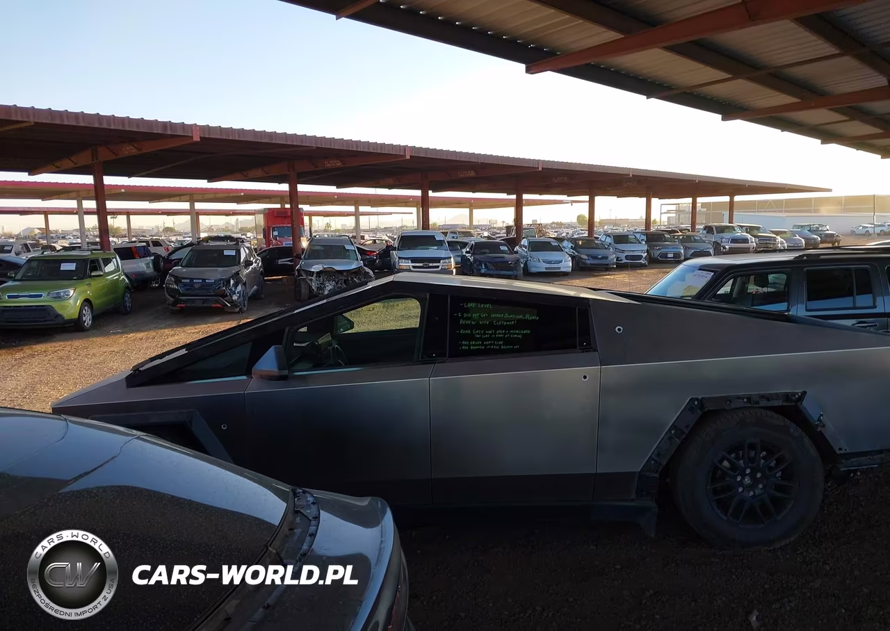 2025 Tesla Cybertruck All-Wheel Drive VIN:7G2CEHED2SA073216 - 15