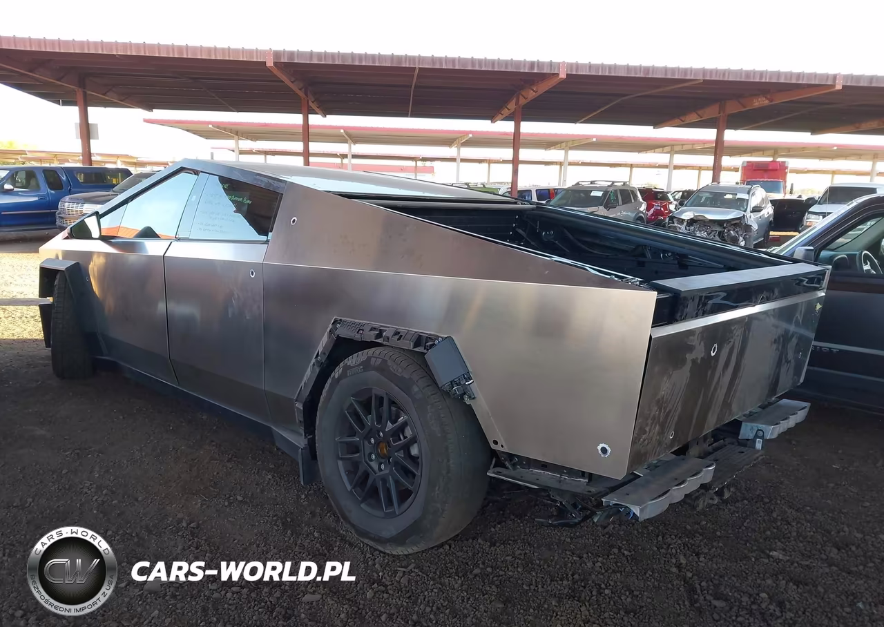 2025 Tesla Cybertruck All-Wheel Drive VIN:7G2CEHED2SA073216 - 3