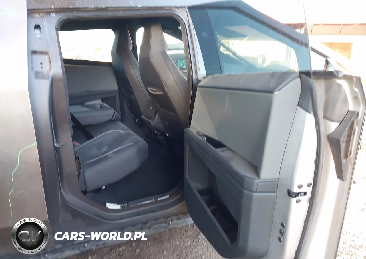 2025 Tesla Cybertruck All-Wheel Drive VIN:7G2CEHED2SA073216 - 8