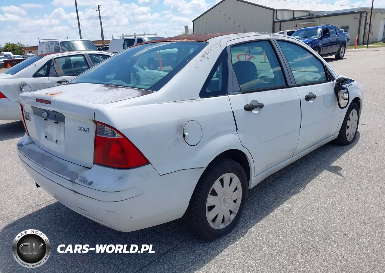2005 Ford Focus Zx4 VIN:1FAFP34N55W210746 - 4
