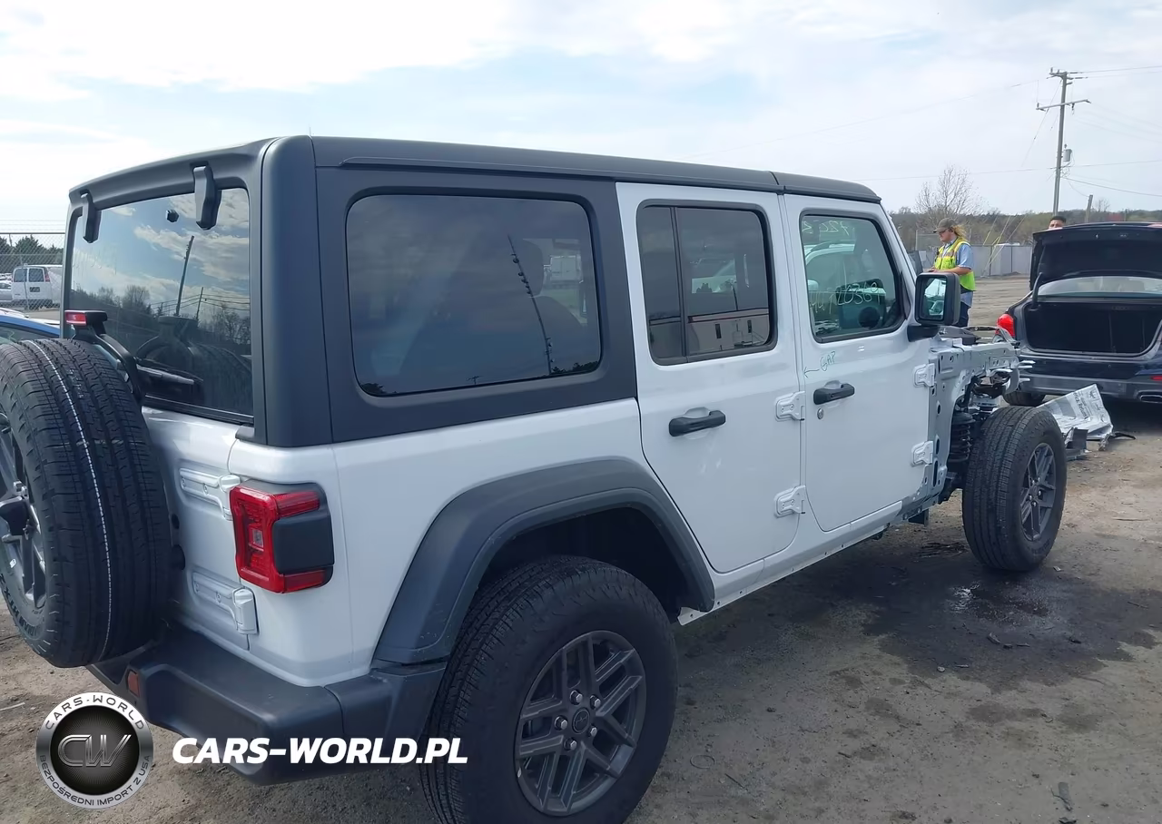 2025 Jeep Wrangler 4-Door Summit 4X4 VIN:1C4PJXDG1SW659653 - 4