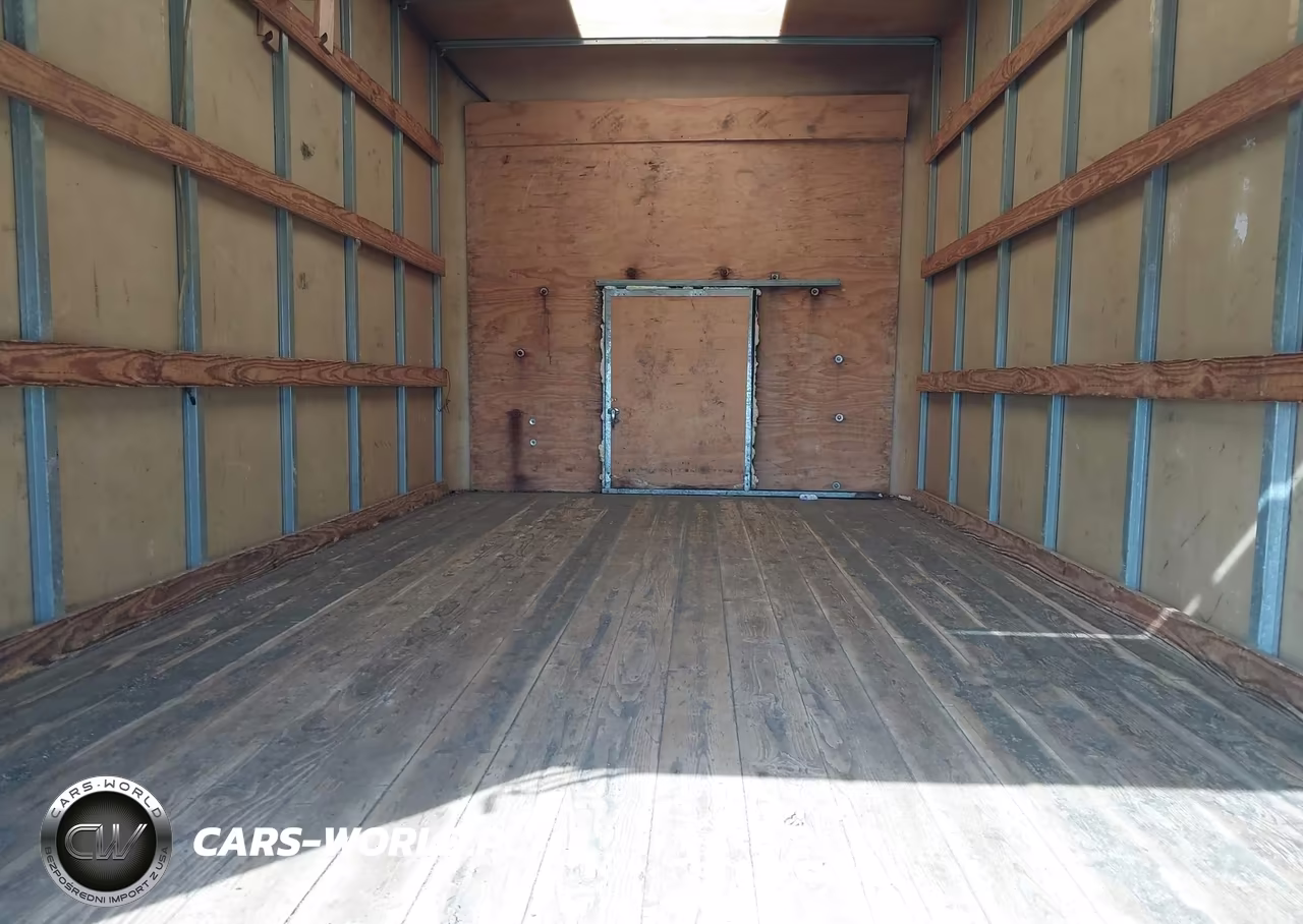 2017 GMC Savana Cutaway 3500 1Wt VIN:1GD37TCG2H1162197 - 6
