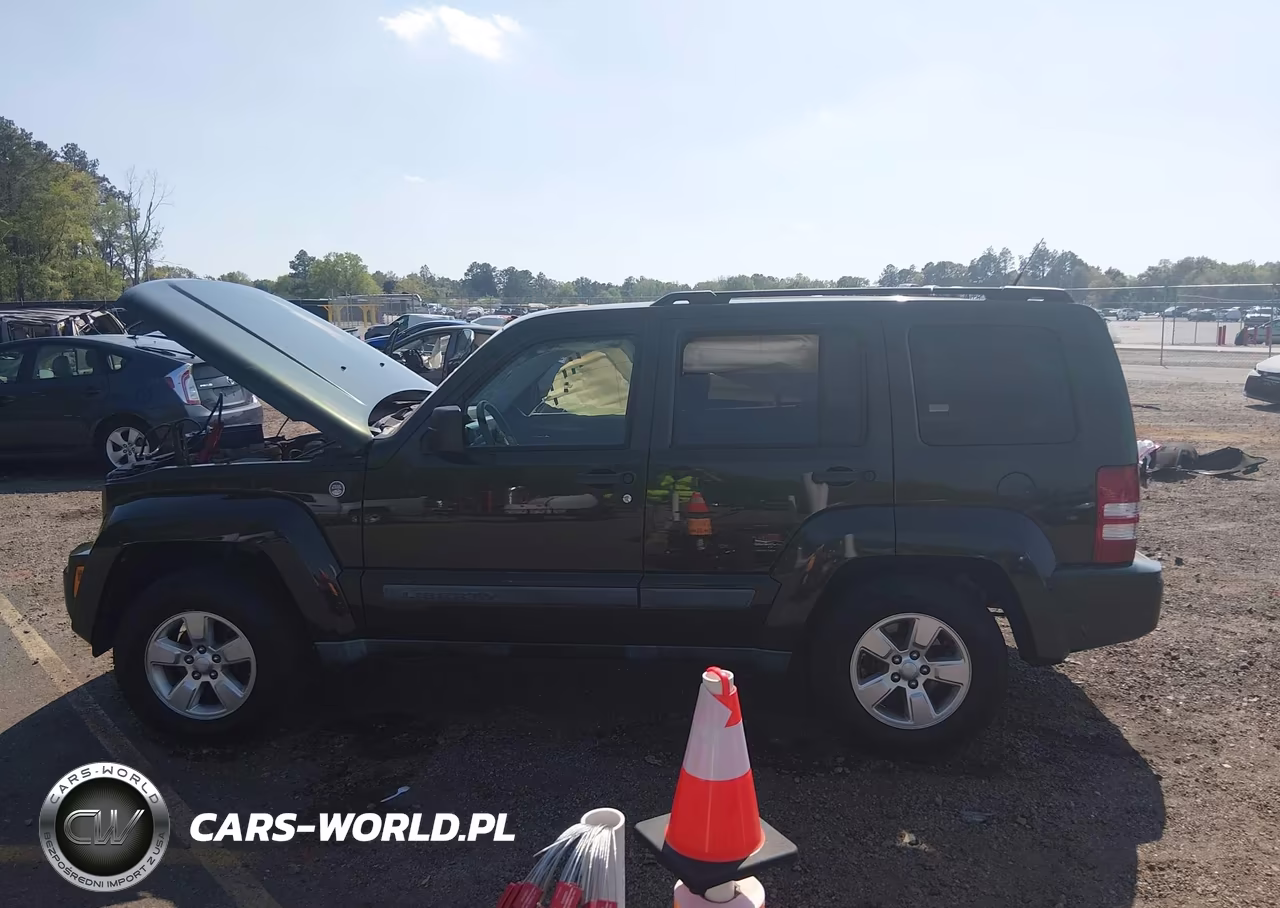 2011 Jeep Liberty Sport VIN:1J4PN2GK8BW520606 - 14