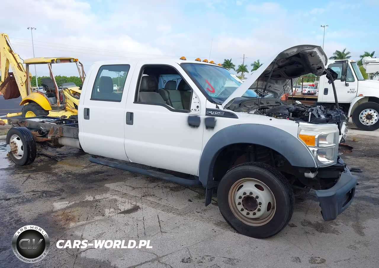 2014 Ford F-450 Chassis Xl