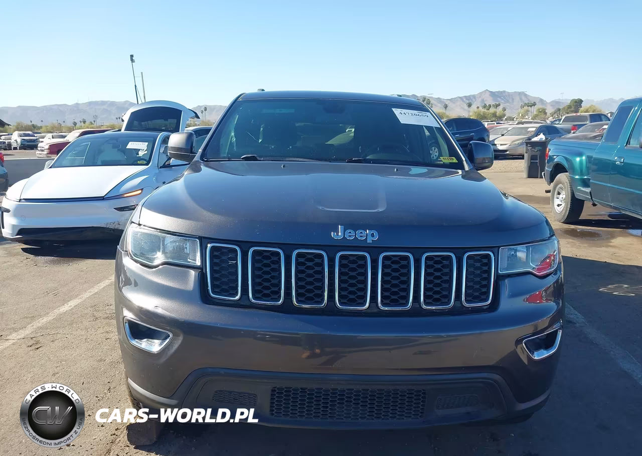 2019 Jeep Grand Cherokee Laredo E 4X4 VIN:1C4RJFAG9KC784229 - 12