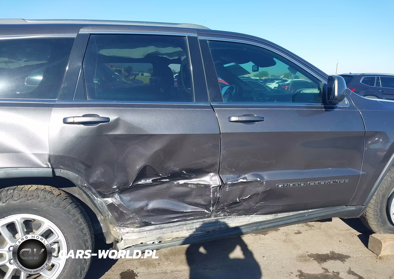 2019 Jeep Grand Cherokee Laredo E 4X4 VIN:1C4RJFAG9KC784229 - 13