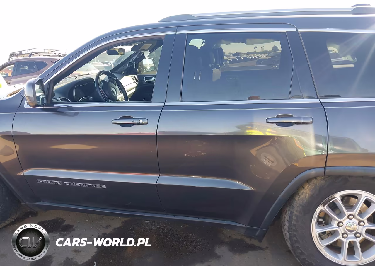 2019 Jeep Grand Cherokee Laredo E 4X4 VIN:1C4RJFAG9KC784229 - 14