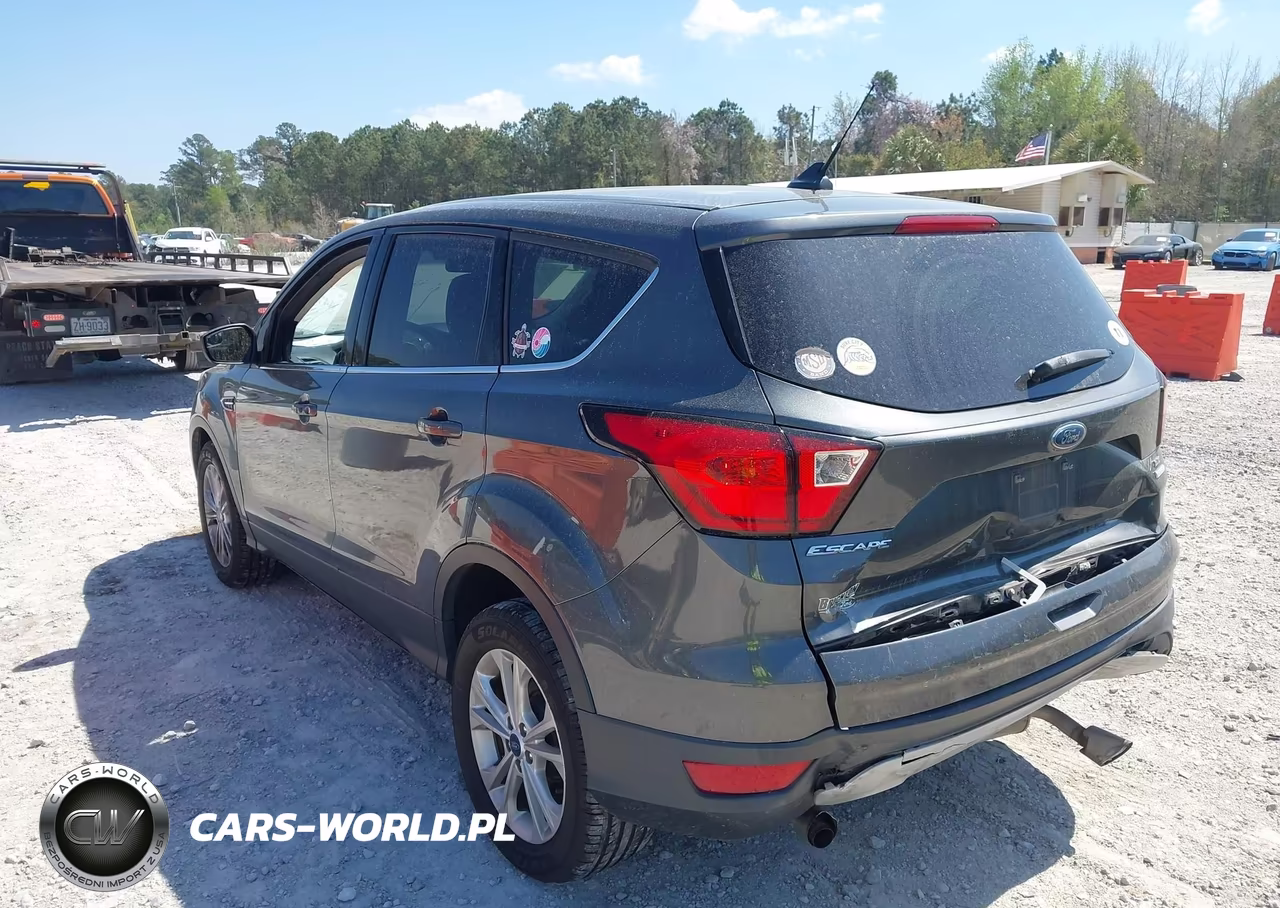 2019 Ford Escape Se VIN:1FMCU0GD7KUA62058 - 3