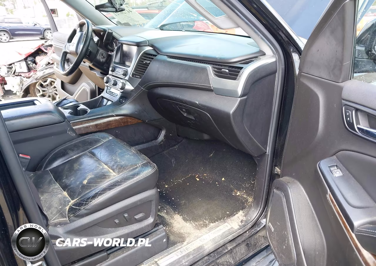 2017 Chevrolet Suburban Lt VIN:1GNSKHKC6HR209668 - 5