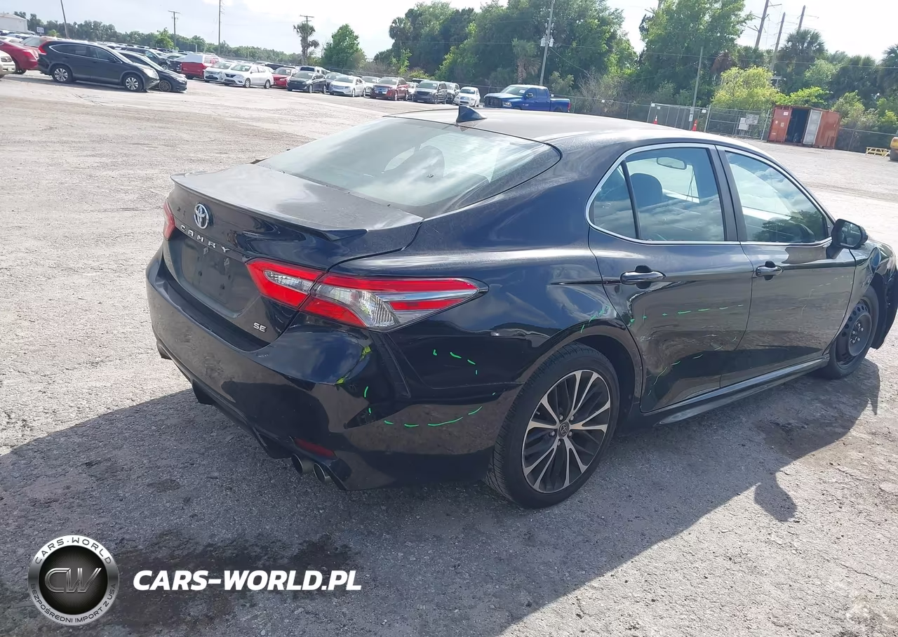 2019 Toyota Camry Se VIN:4T1B11HKXKU168642 - 4