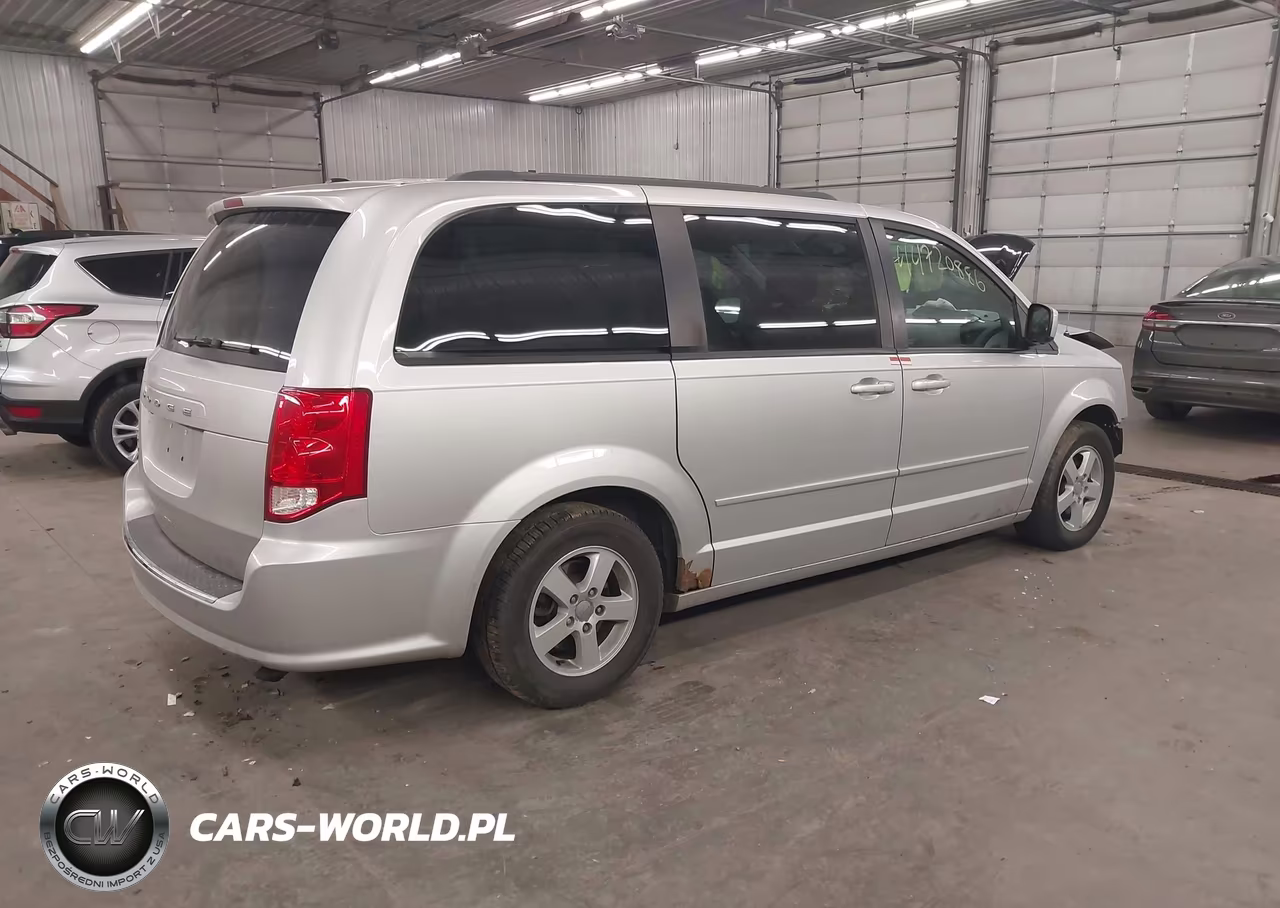 2012 Dodge Grand Caravan Sxt VIN:2C4RDGCG3CR114923 - 4
