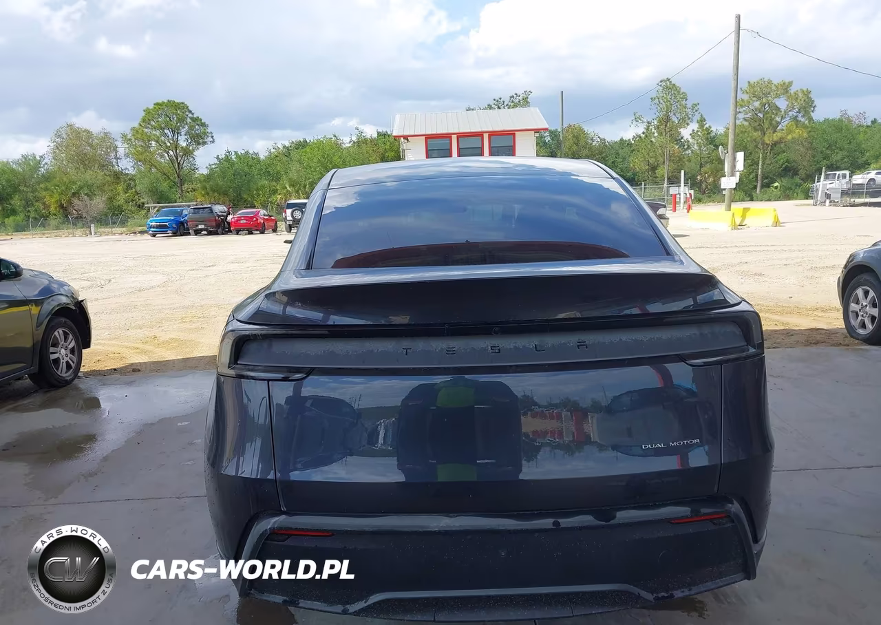 2026 Tesla Model Y VIN:7SAYGDEE0TA411477 - 18