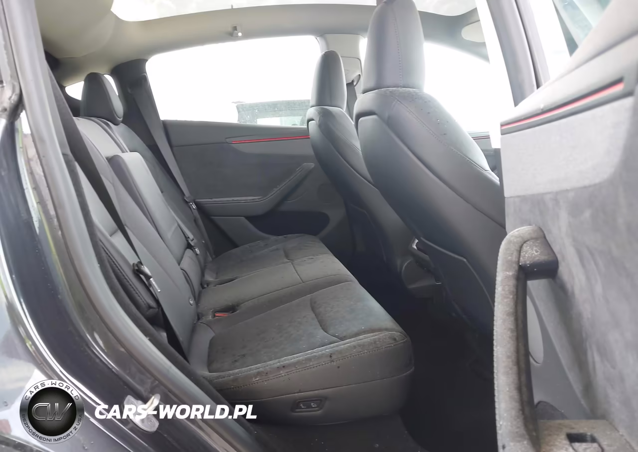 2026 Tesla Model Y VIN:7SAYGDEE0TA411477 - 8