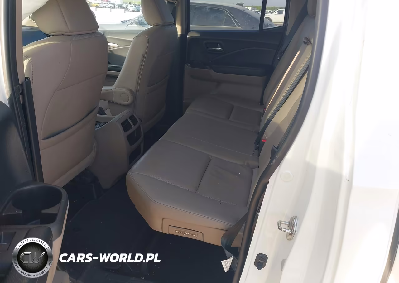 2018 Honda Ridgeline Rtl-T VIN:5FPYK3F68JB004558 - 8