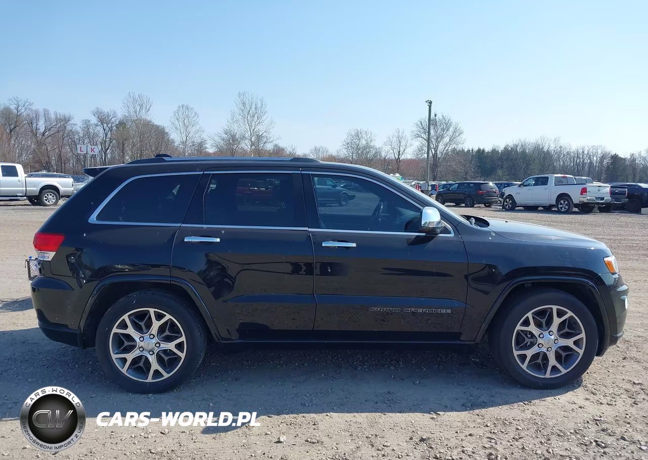2020 Jeep Grand Cherokee Overland 4X4 VIN:1C4RJFCT0LC417425 - 13