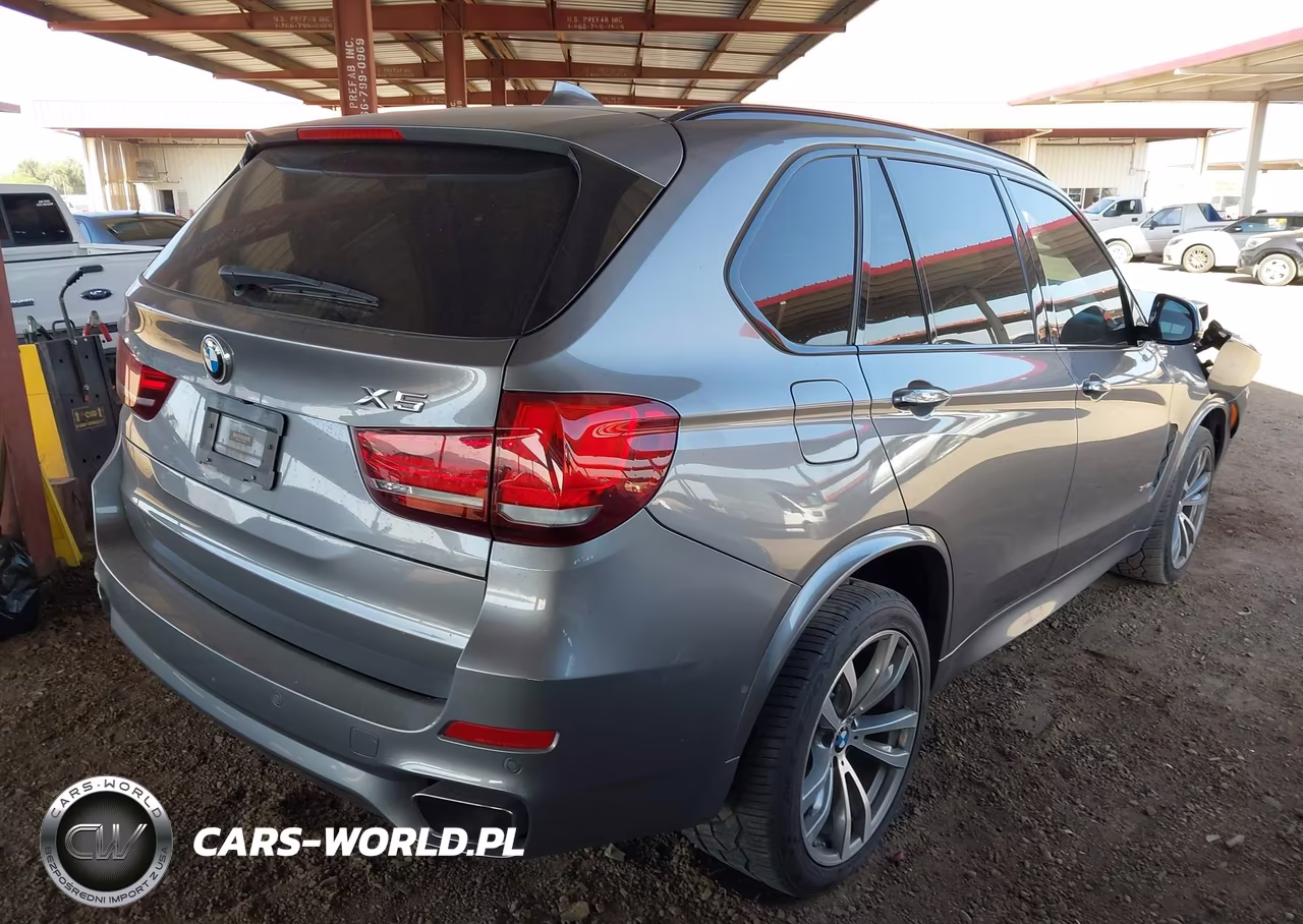 2018 BMW X5 Sdrive35I VIN:5UXKR2C52J0Z16325 - 4