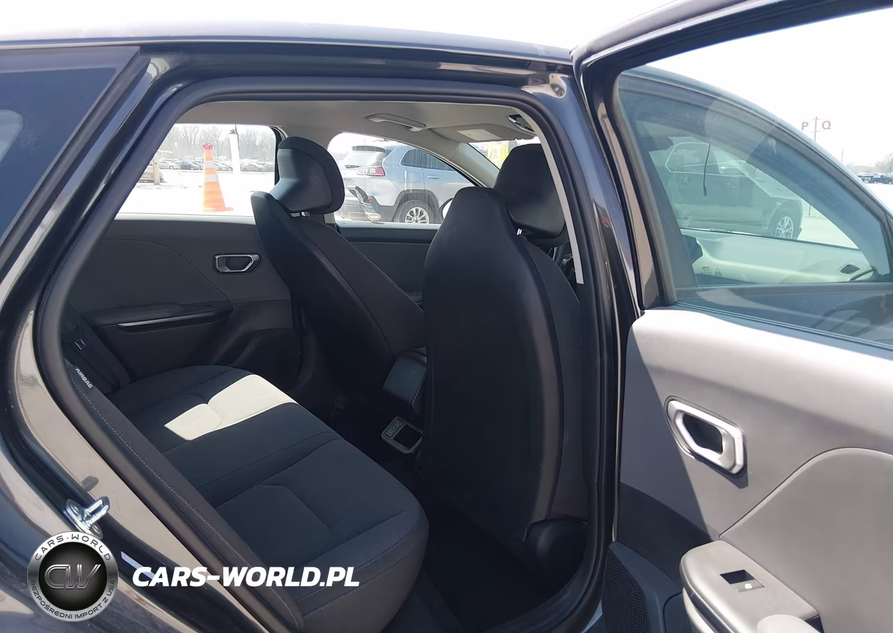 2025 Kia K4 Lx VIN:3KPFT4DE6SE047686 - 8