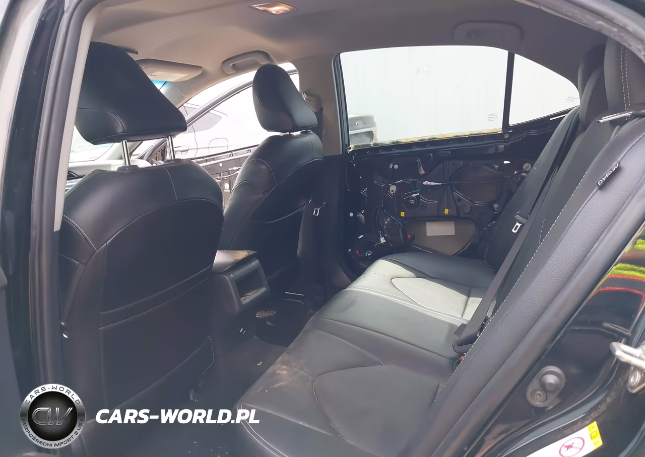 2018 Toyota Camry Le VIN:4T1B11HK2JU611252 - 8