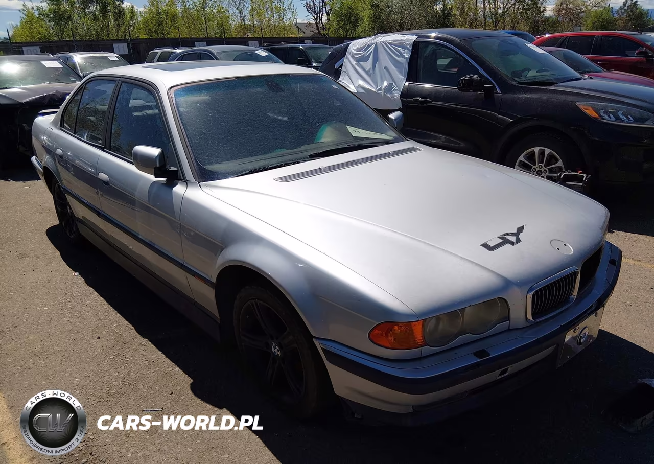 2000 BMW 740Ia