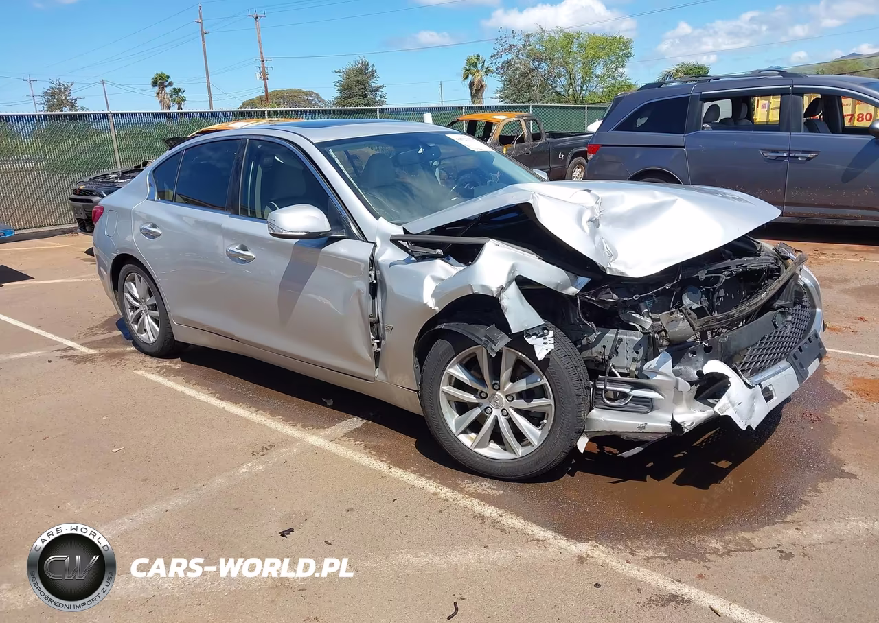 2015 Infiniti Q50 Premium