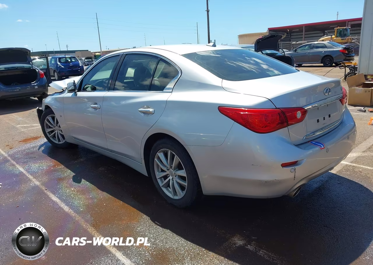 2015 Infiniti Q50 Premium VIN:JN1BV7AP3FM331819 - 3