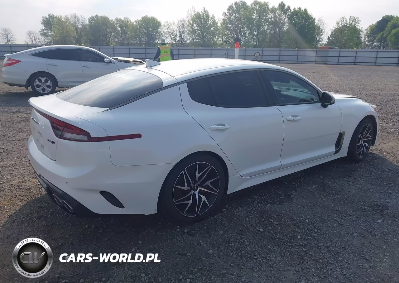 2022 Kia Stinger Gt-Line VIN:KNAE35LDXN6103419 - 4
