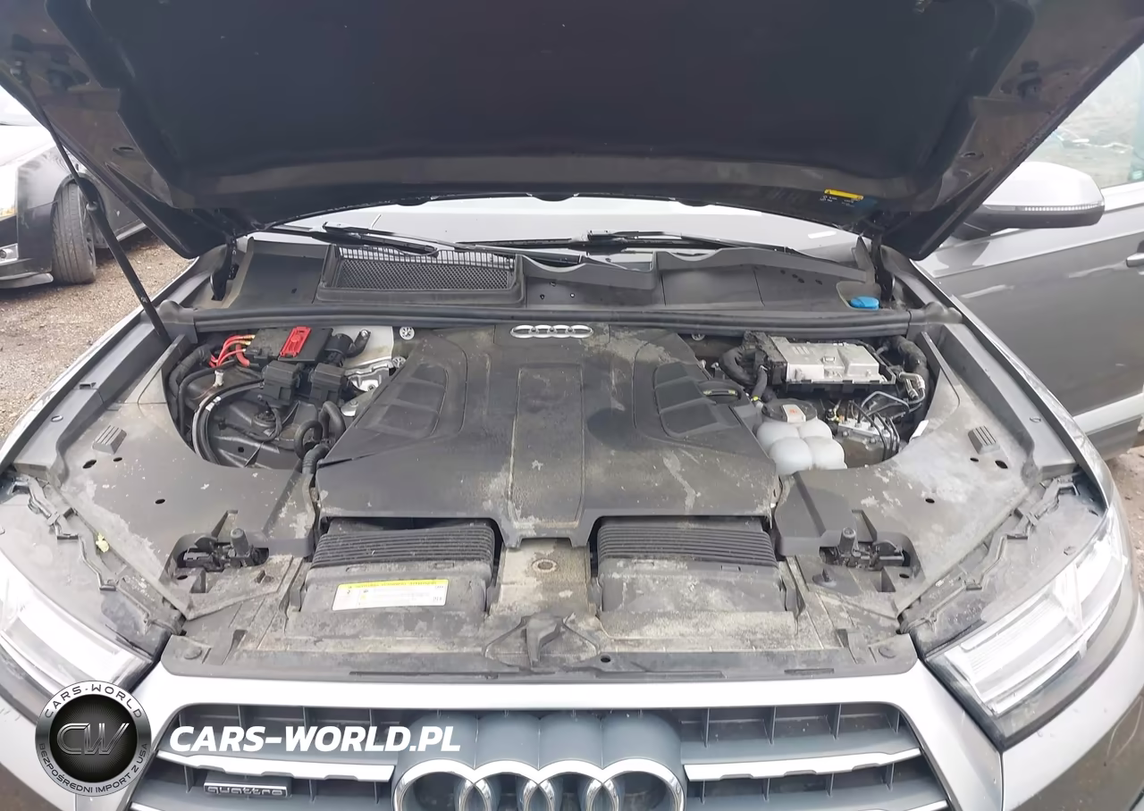2019 Audi Q7 55 Premium VIN:WA1VAAF79KD025112 - 10