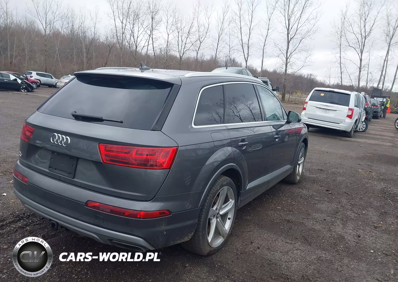 2019 Audi Q7 55 Premium VIN:WA1VAAF79KD025112 - 4