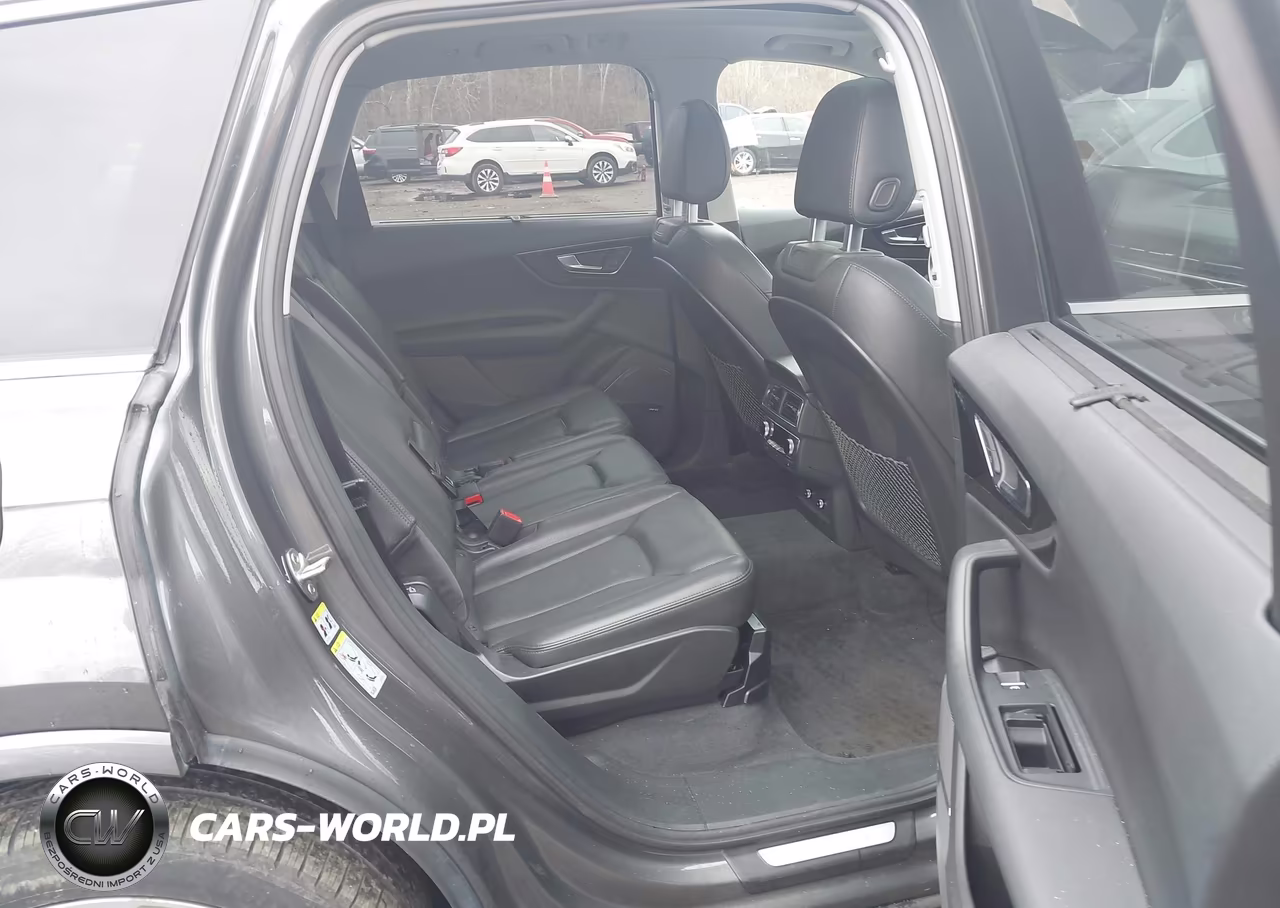 2019 Audi Q7 55 Premium VIN:WA1VAAF79KD025112 - 8