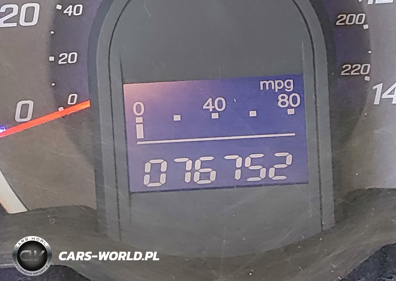 2013 Honda Fit VIN:JHMGE8G31DC030660 - 16