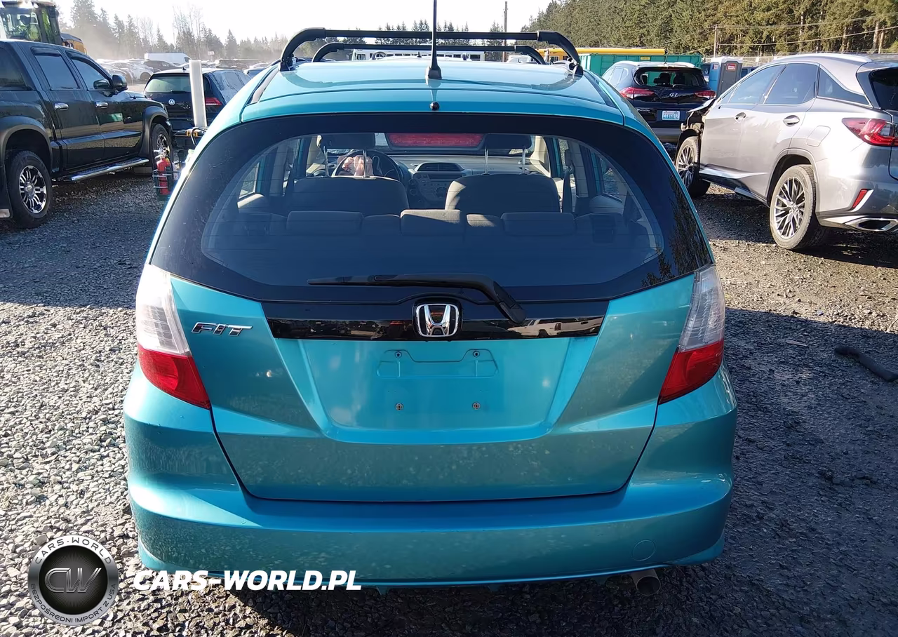 2013 Honda Fit VIN:JHMGE8G31DC030660 - 17