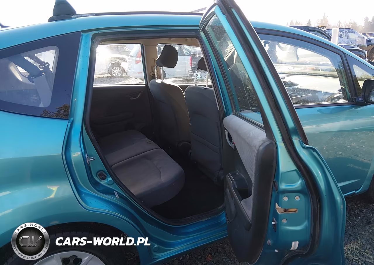2013 Honda Fit VIN:JHMGE8G31DC030660 - 8