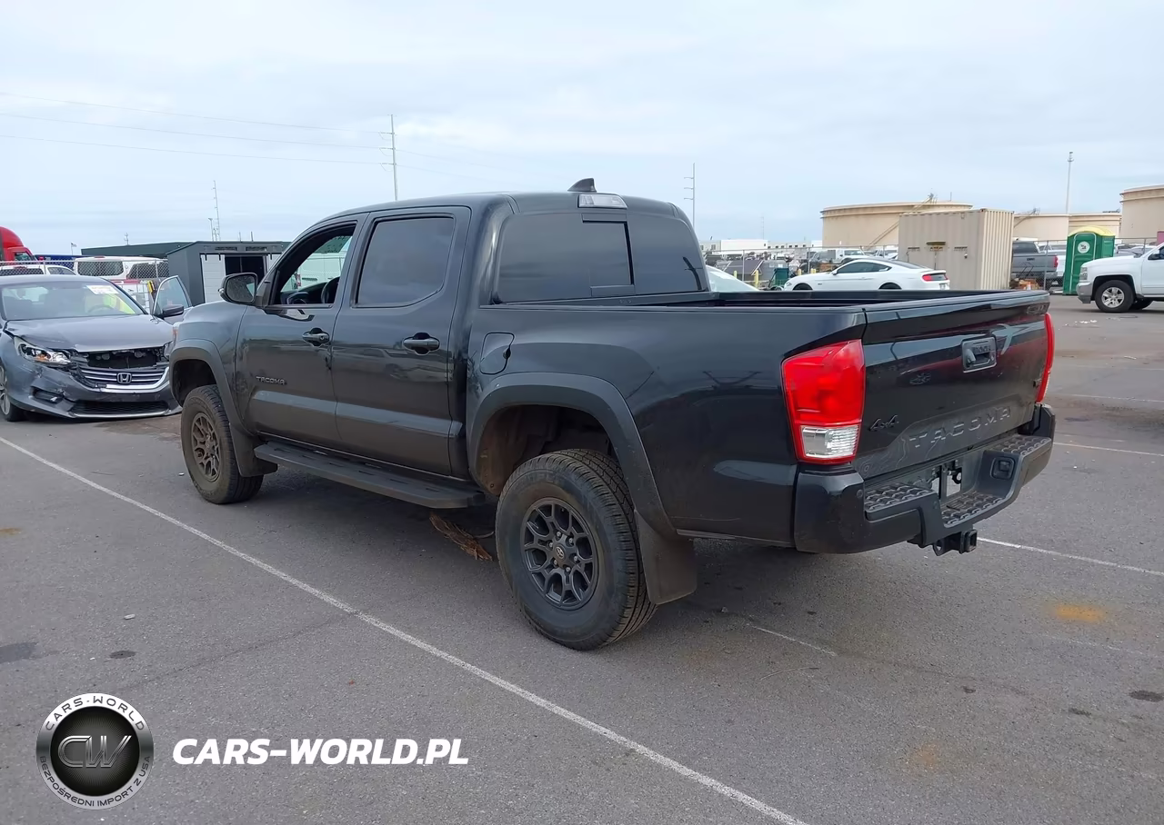 2022 Toyota Tacoma VIN:3TYCZ5AN5NT065770 - 3