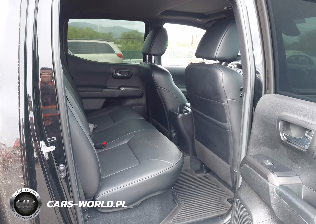 2022 Toyota Tacoma VIN:3TYCZ5AN5NT065770 - 8
