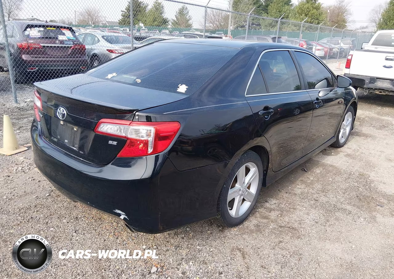 2013 Toyota Camry Se VIN:4T1BF1FK7DU285599 - 4