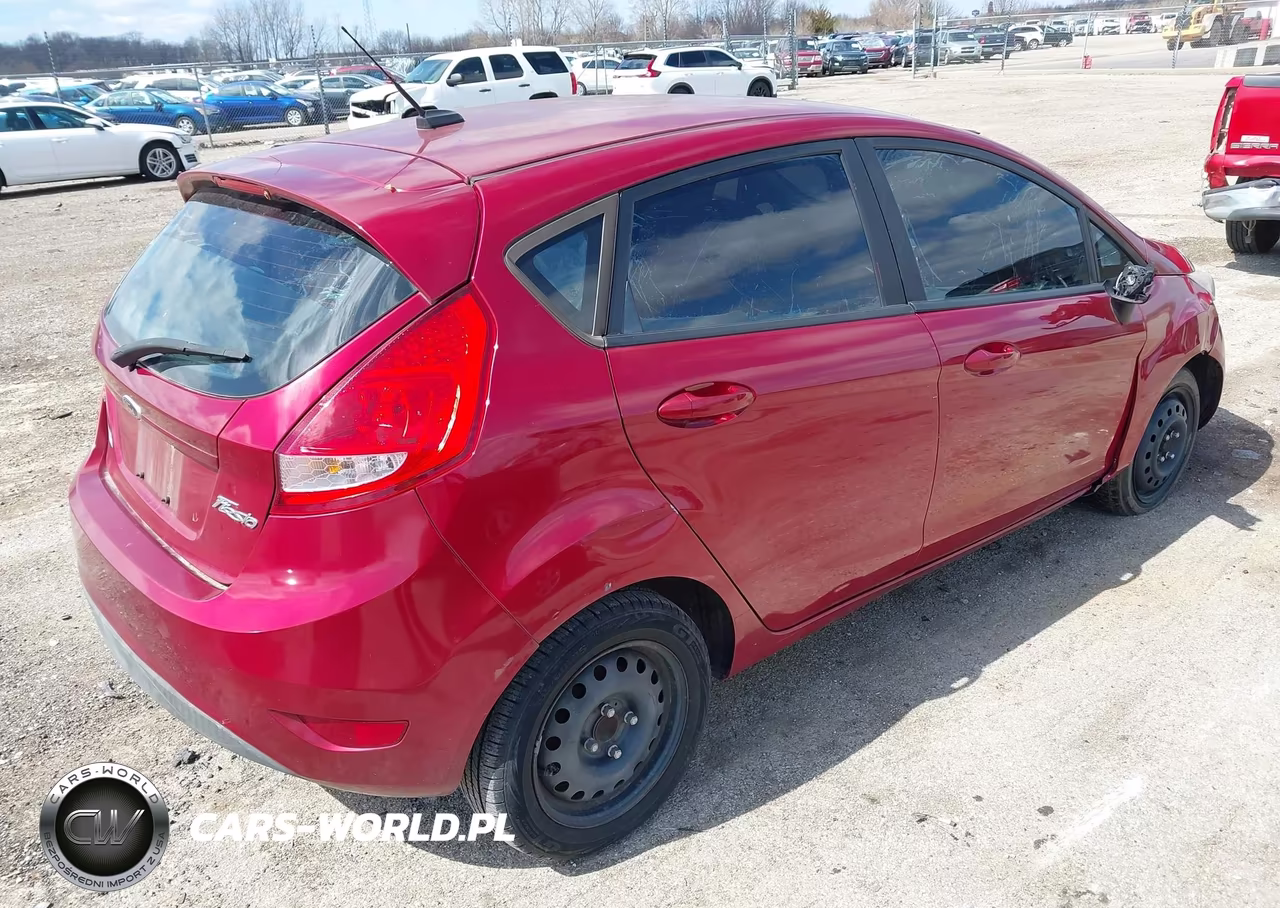 2013 Ford Fiesta Se VIN:3FADP4EJ6DM175447 - 4