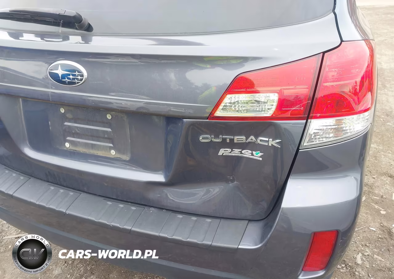 2014 Subaru Outback 2.5I Premium VIN:4S4BRBCC0E3238156 - 6