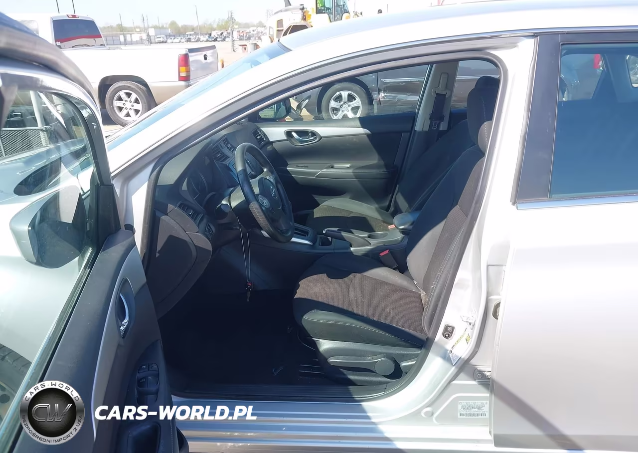 2019 Nissan Sentra S VIN:3N1AB7AP9KY285716 - 18