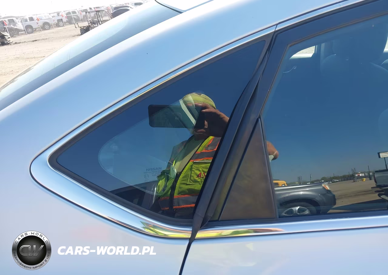 2019 Nissan Sentra S VIN:3N1AB7AP9KY285716 - 22