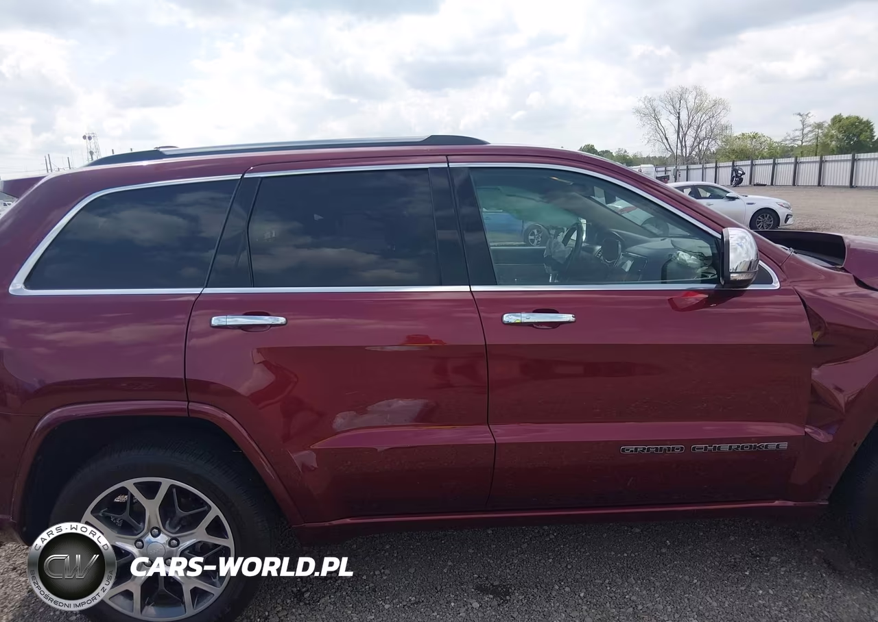 2020 Jeep Grand Cherokee Overland 4X2 VIN:1C4RJECG5LC145094 - 14