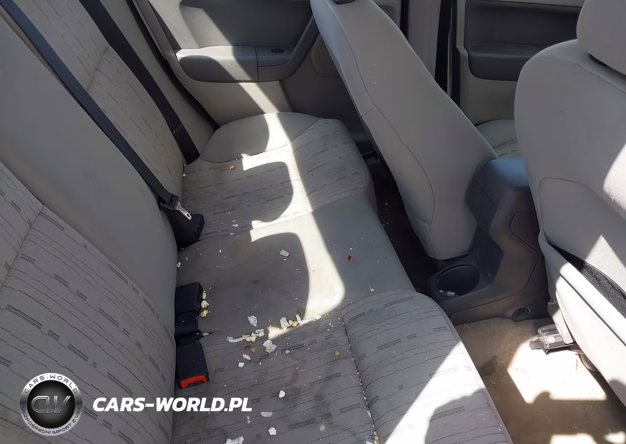 2010 Ford Focus Se VIN:1FAHP3FN0AW293132 - 8