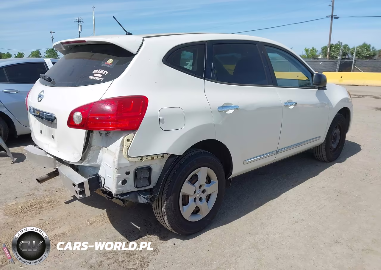 2013 Nissan Rogue S VIN:JN8AS5MT3DW031699 - 4