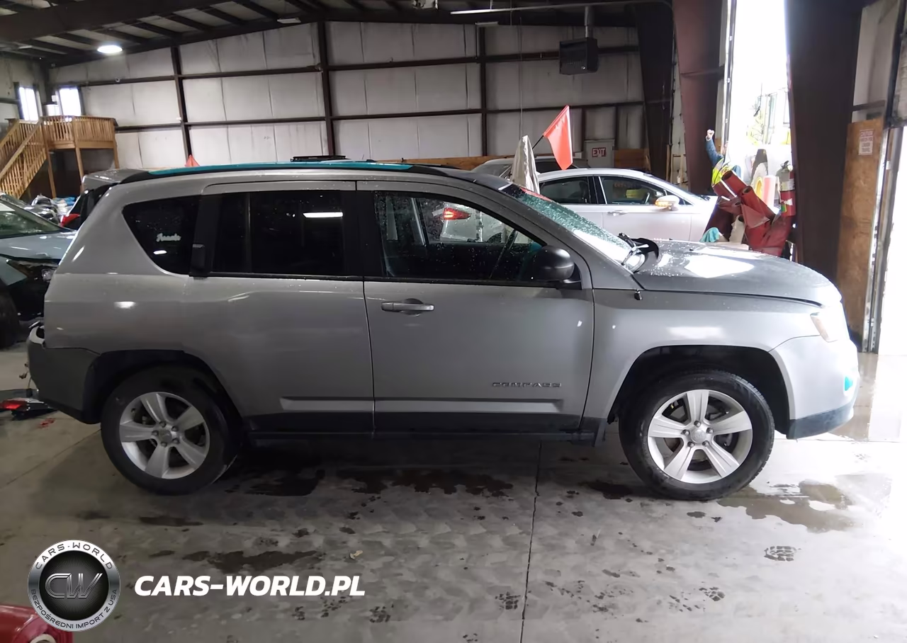 2014 Jeep Compass Sport VIN:1C4NJDBB8ED870250 - 14