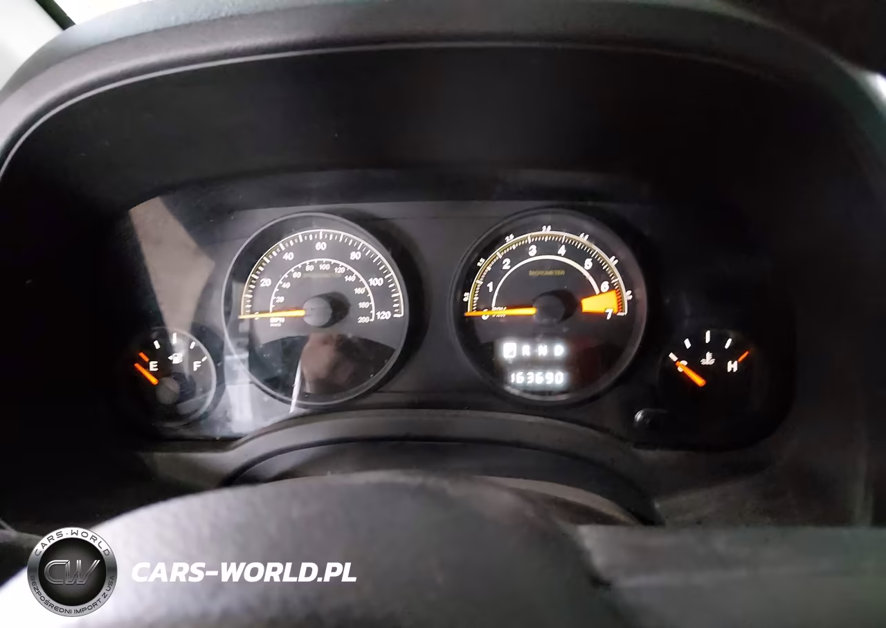 2014 Jeep Compass Sport VIN:1C4NJDBB8ED870250 - 7