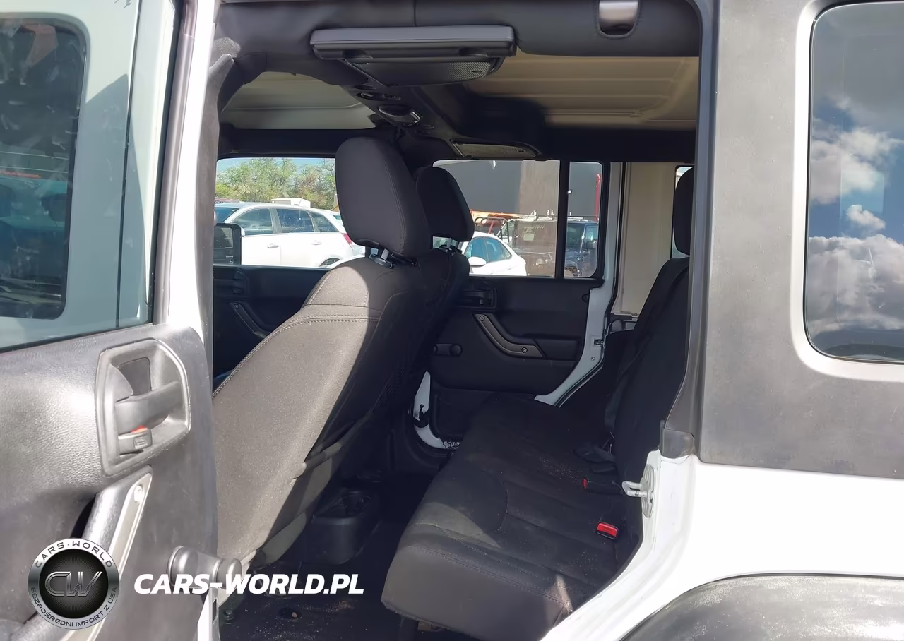 2016 Jeep Wrangler Unlimited Sport VIN:1C4BJWDG9GL133168 - 8