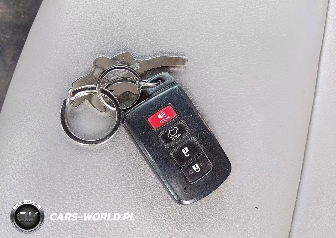 2017 Toyota Rav4 Limited VIN:2T3DFREV3HW625850 - 11