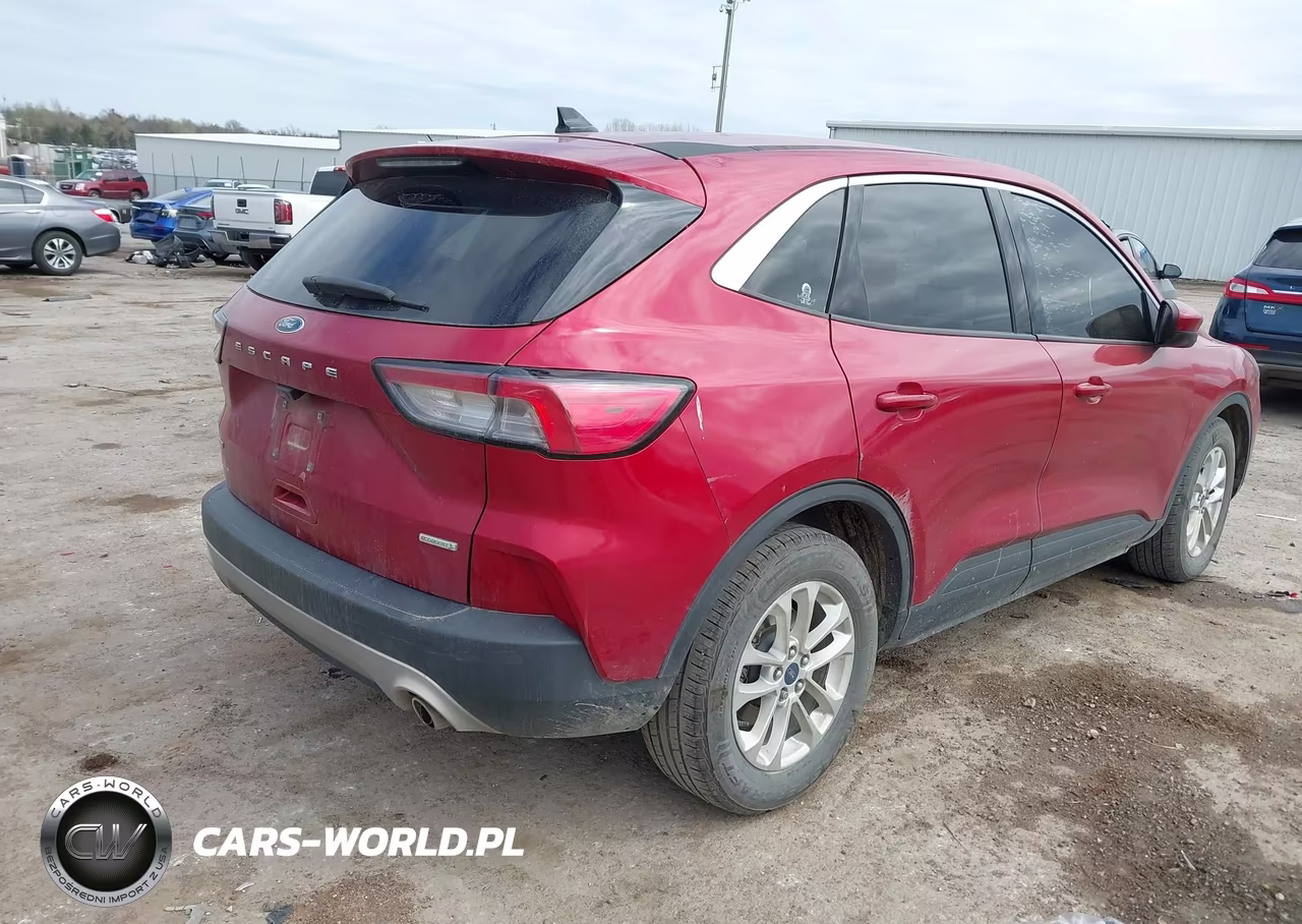 2020 Ford Escape Se VIN:1FMCU0G6XLUB02443 - 4